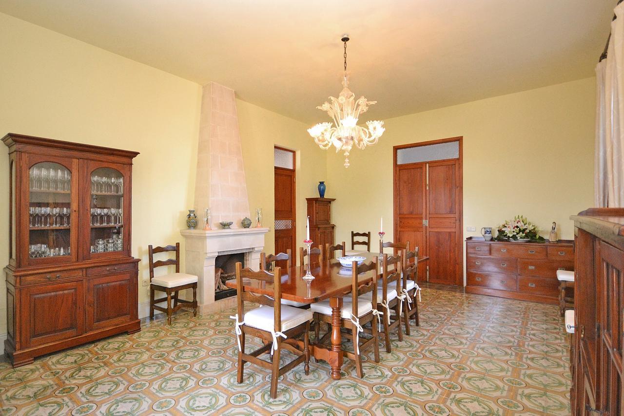 Son Granada Ferienhaus